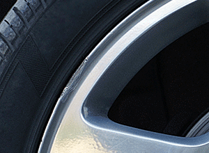 E3_overview_alloy-polished_001-small Before and after repair of polished alloy wheel on car were alloy wheel are scratched.