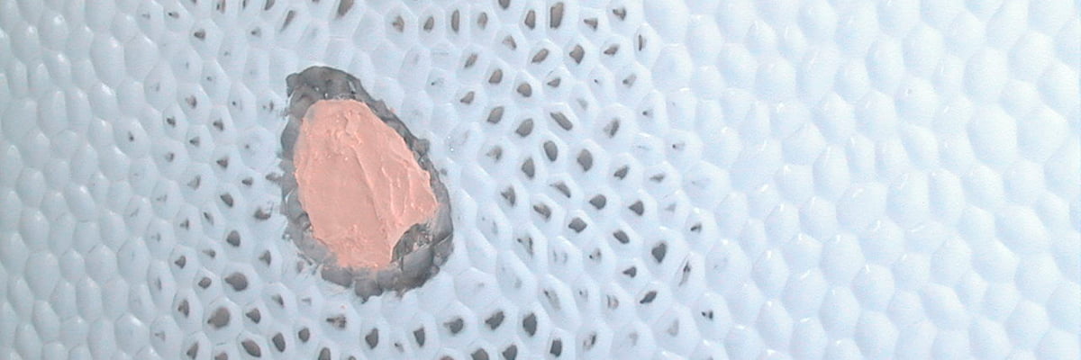 reparación de la pared exterior de la caravana